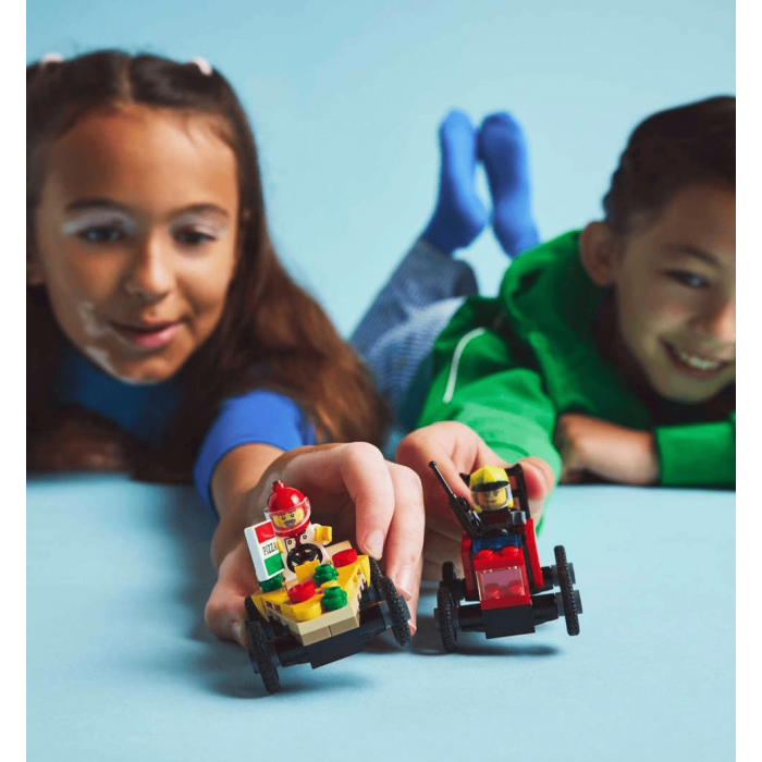 LEGO City «Піца-авто проти пожежної машини» Набір перегонів (60458)