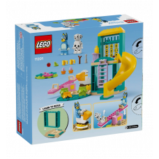 Конструктор LEGO Bluey Веселощі з Блуї та Хлоєю на ігровому майданчику